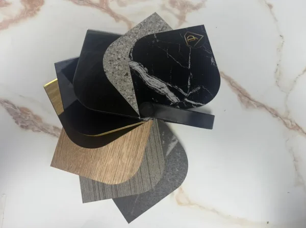 Chaveiro JD com Pratos Decorativos