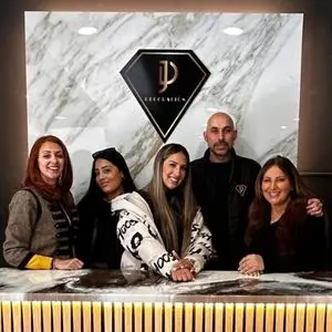 Salazar y JD Placas Decorativas